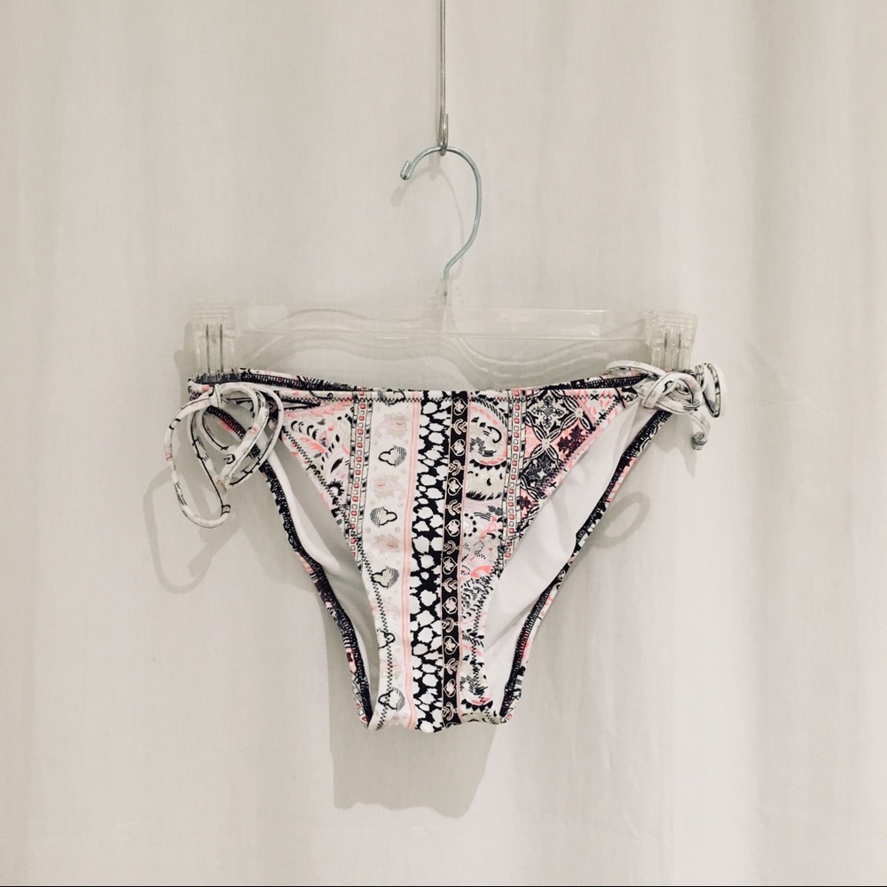 Victoria’s Secret Patterned Bikini Bottom